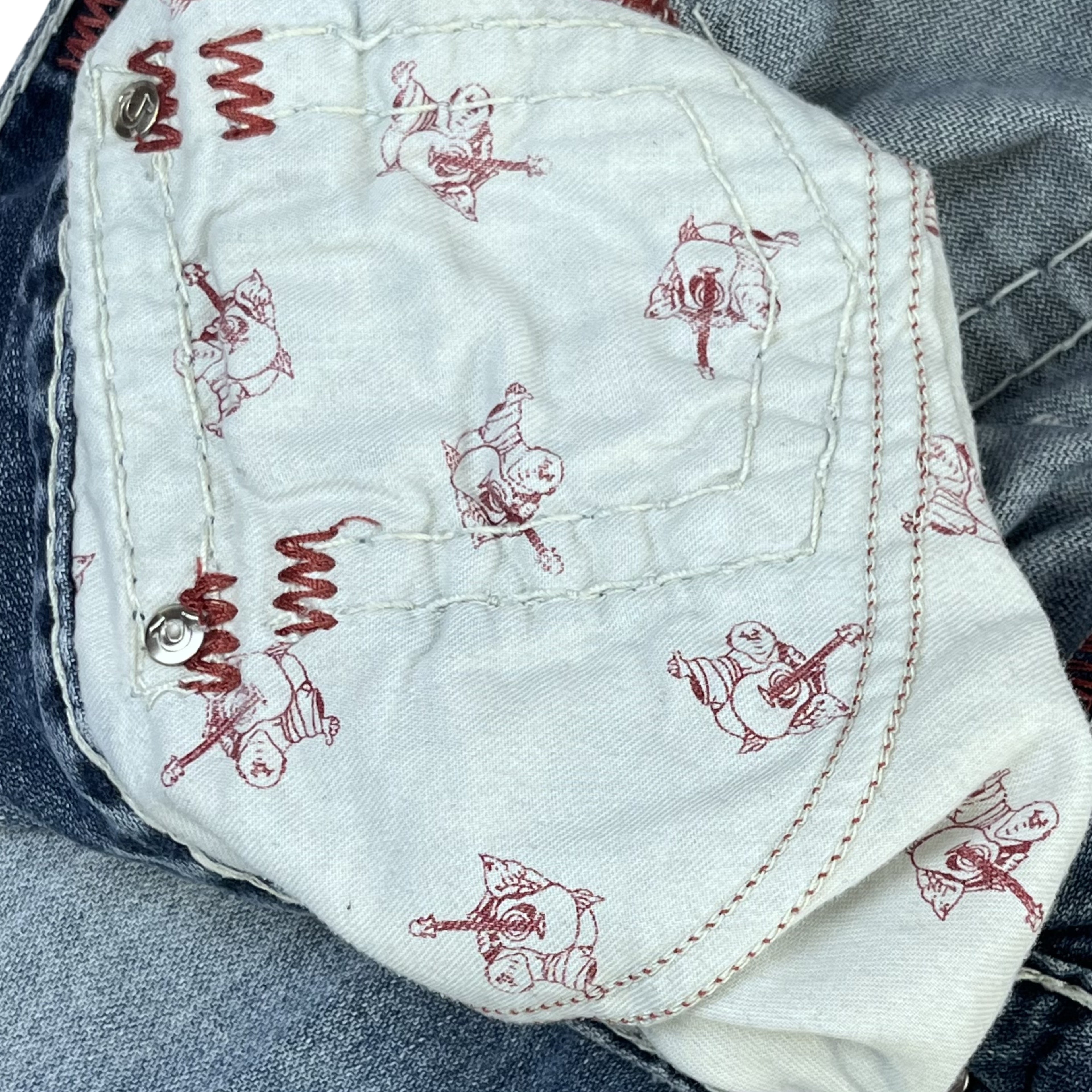 TRUE RELIGION BOOTCUT – LIGHT WASH RED STITCH