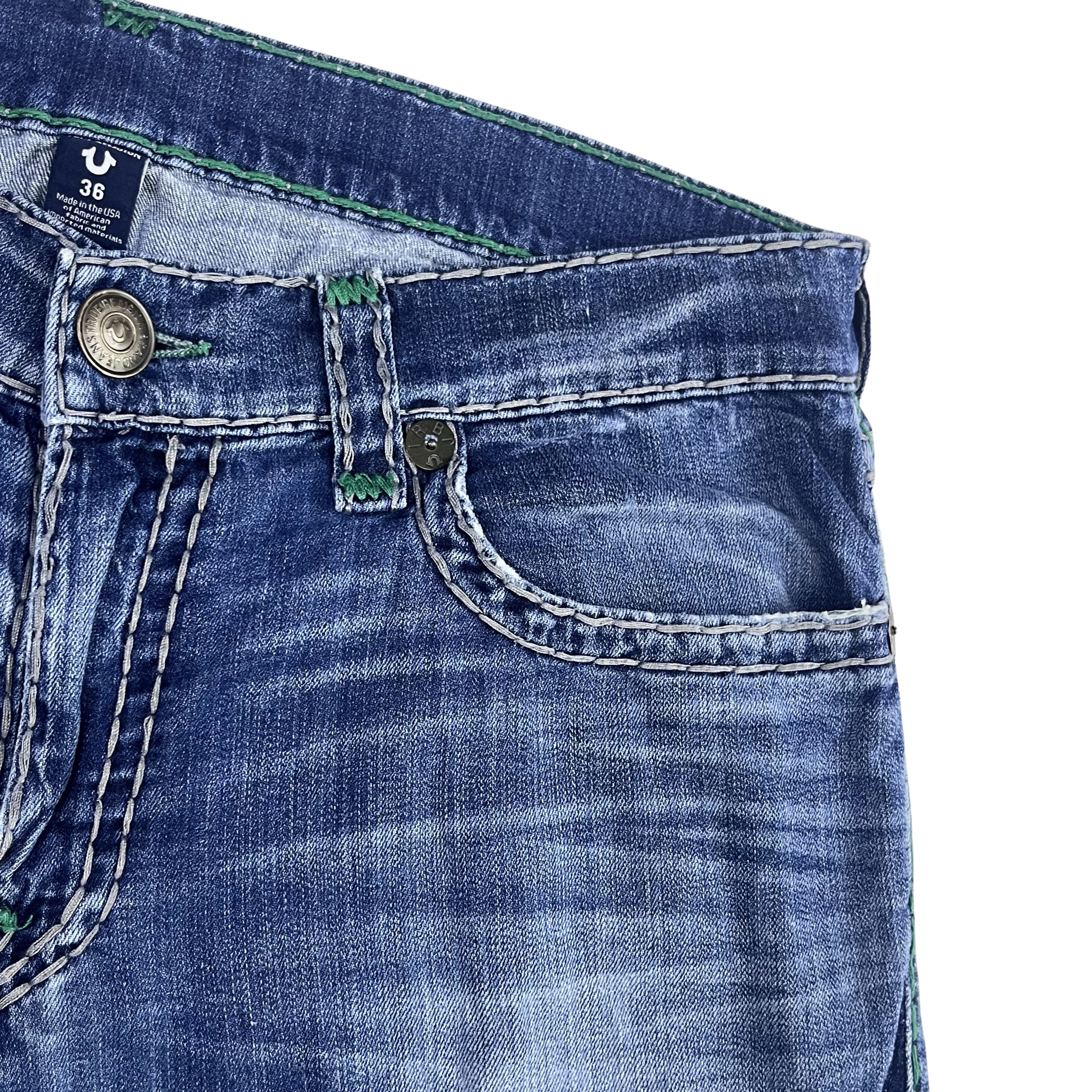 TRUE RELIGION STRAIGHT – LIGHT WASH GREEN STITCH