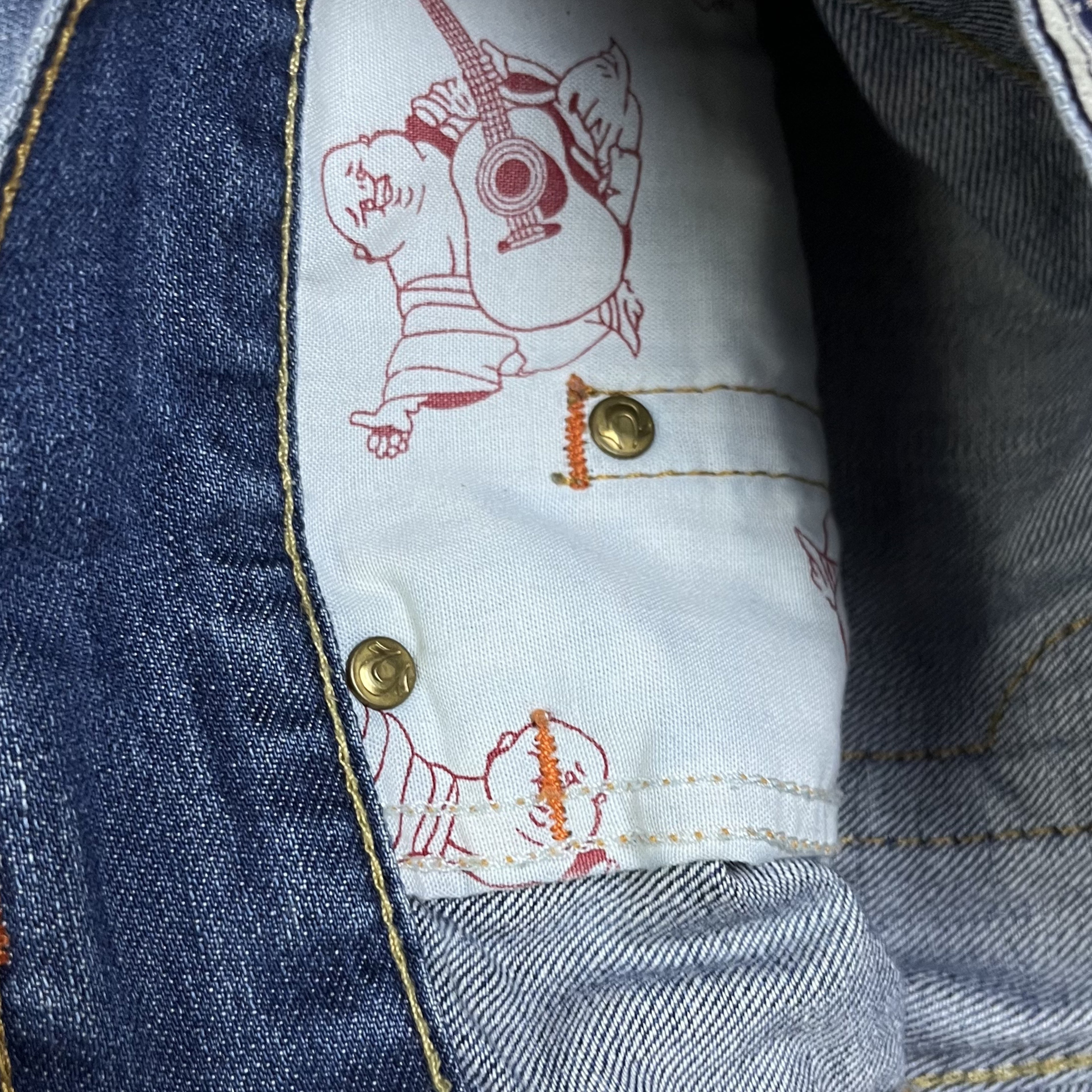 TRUE RELIGION RICKY STRAIGHT – MEDIUM WASH