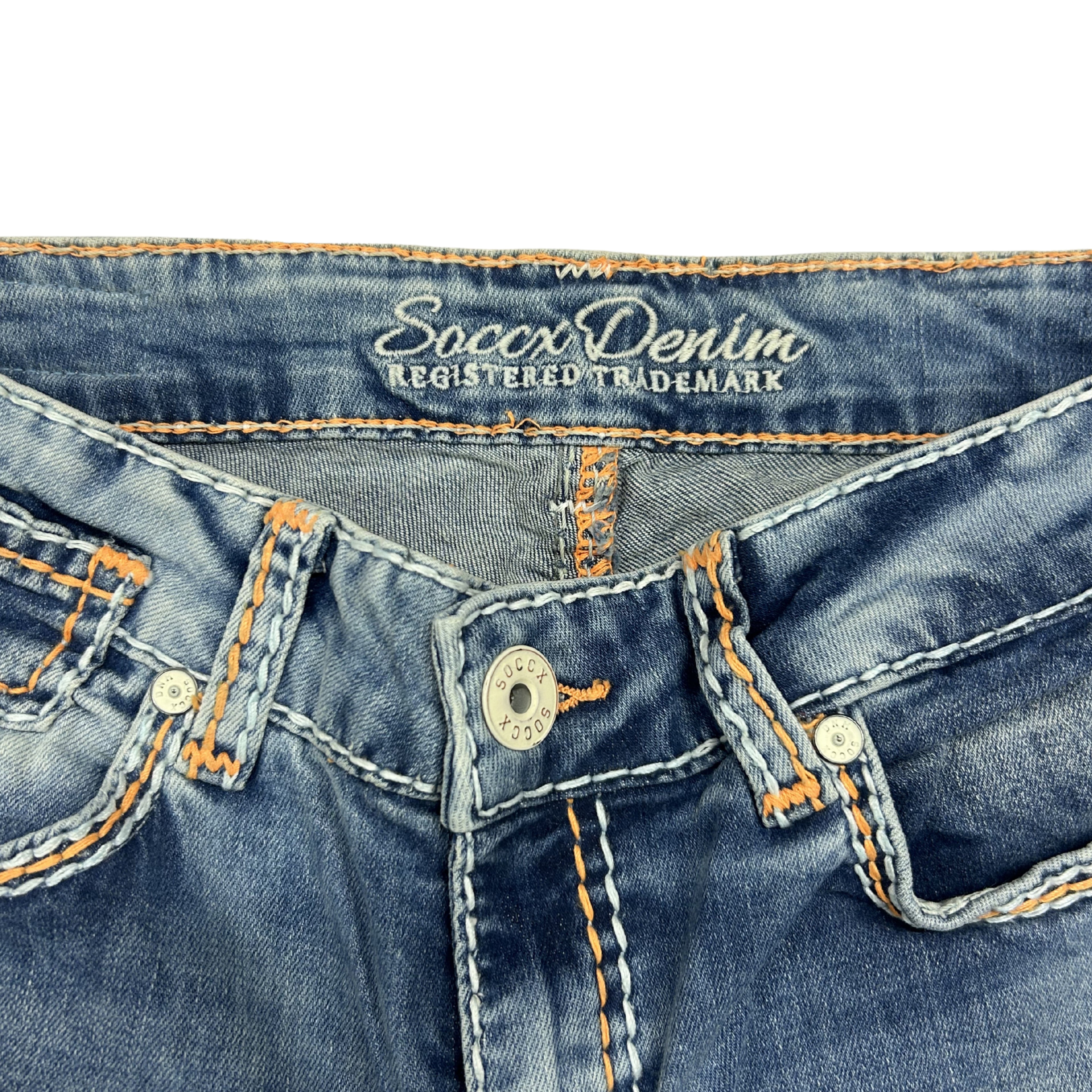 Soccx Denim Straight Leg Jeans – Medium Wash s Oranžovým Prošíváním