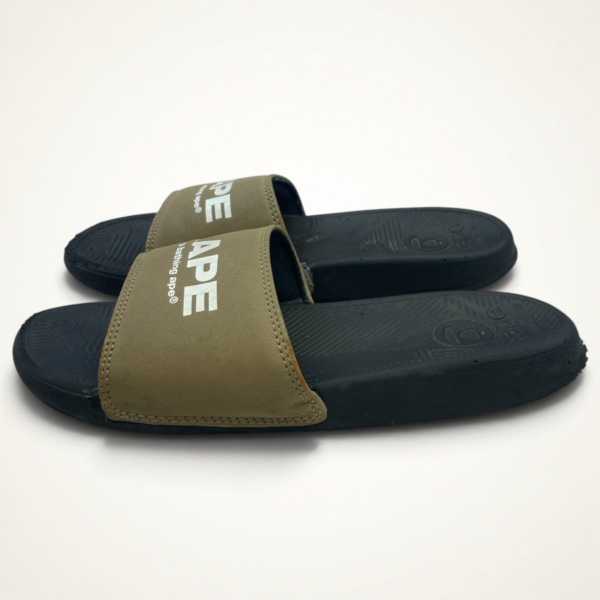 AAPE by A Bathing Ape Logo Slides (Olive/Black)