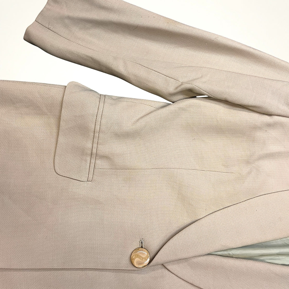 Burberrys Vintage Wool Blazer (Beige)
