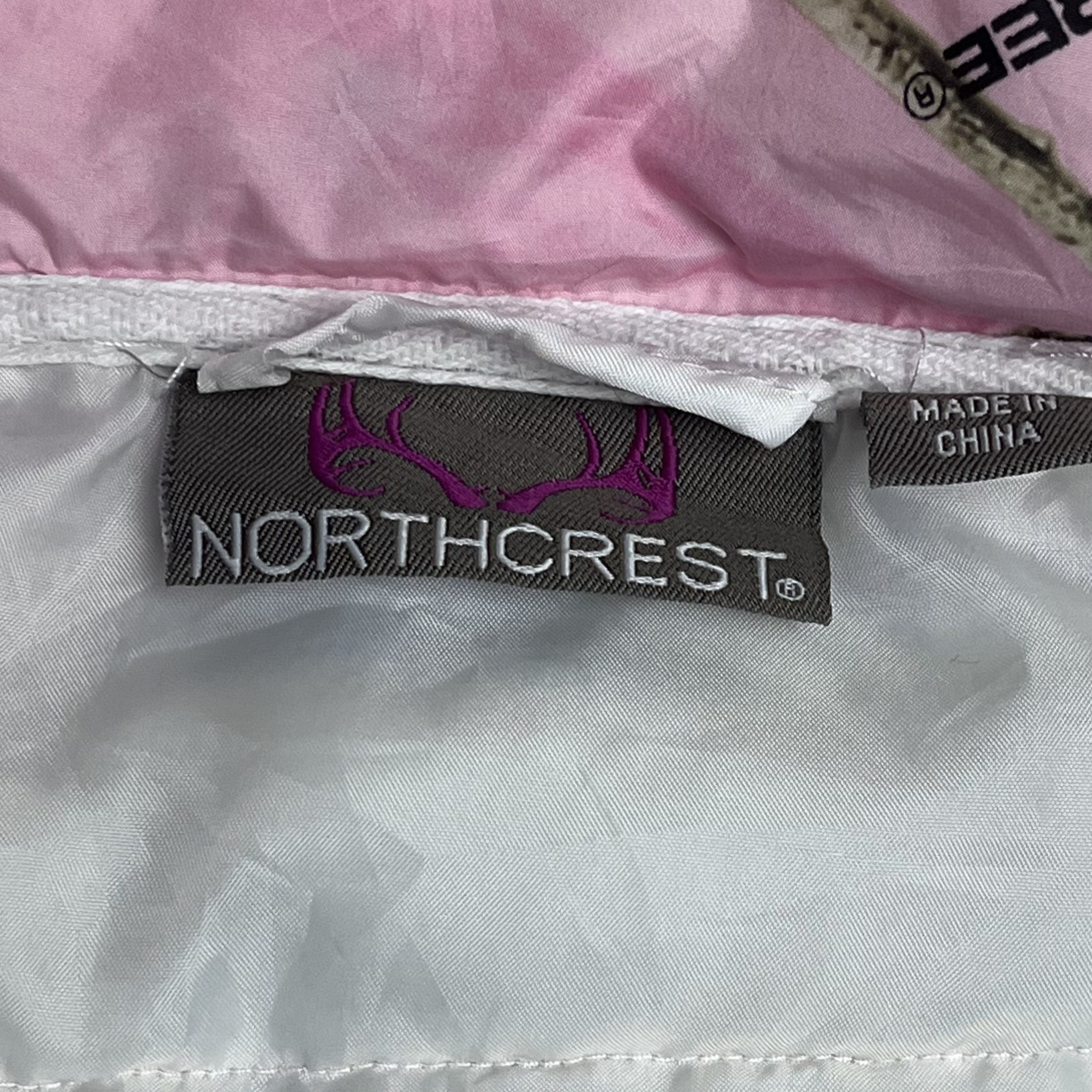 WOMEN’S HOODED JACKET