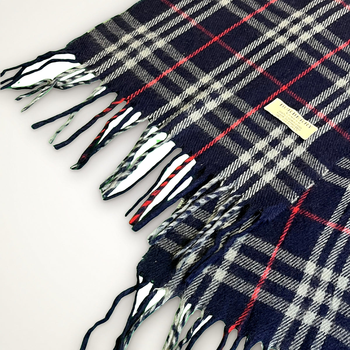 Burberry tmavě modrá kostkovaná šála