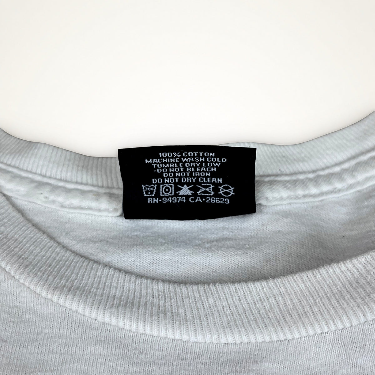 Stüssy "World Tour" Gold Frame Tee – White / M
