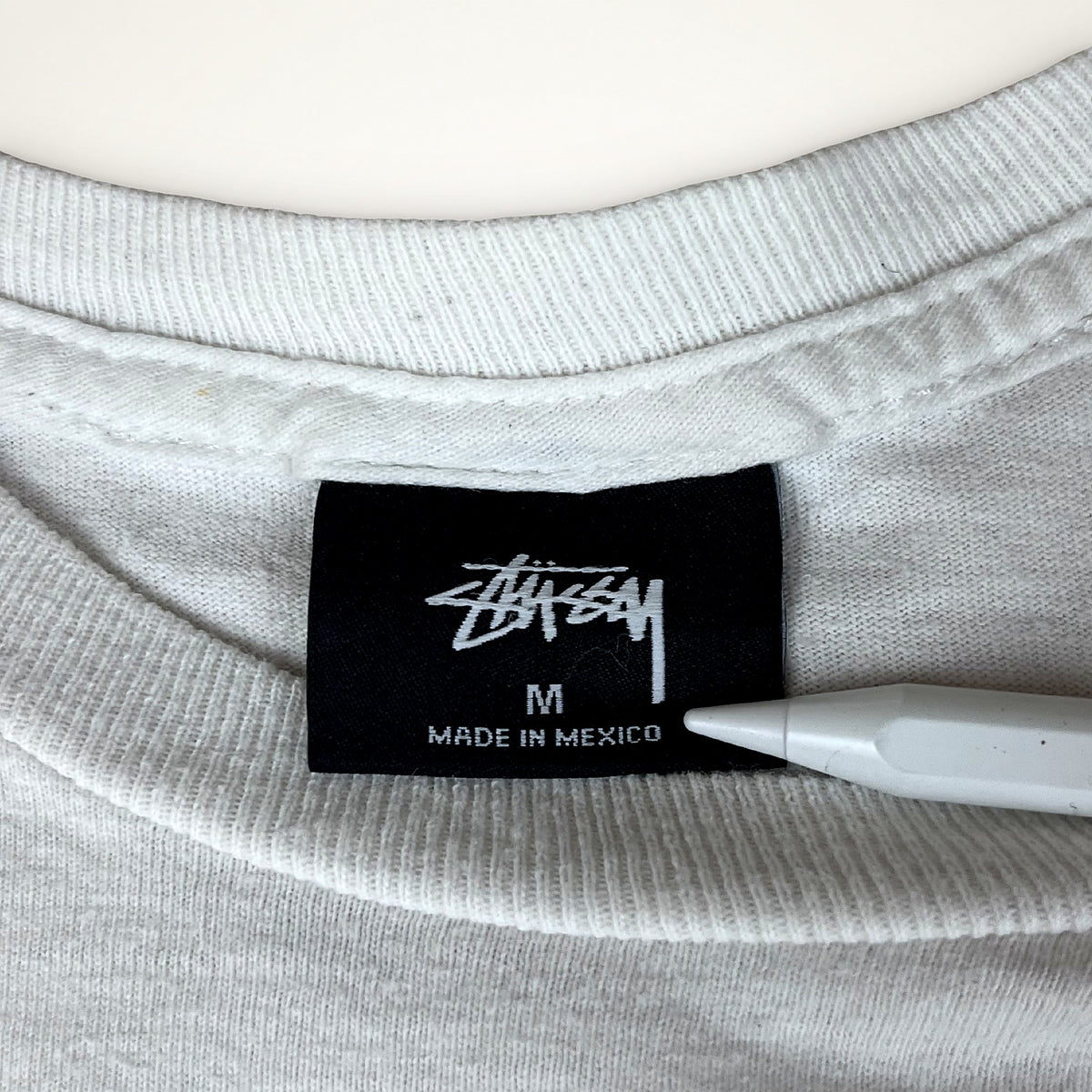 Stüssy "World Tour" Gold Frame Tee – White / M