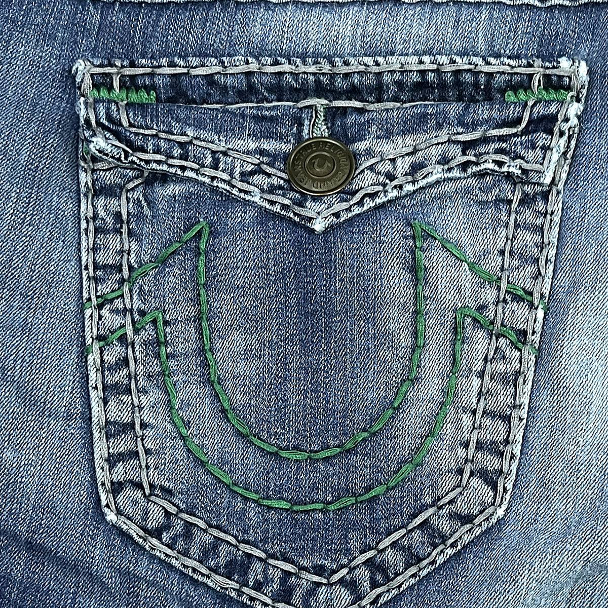 TRUE RELIGION STRAIGHT – LIGHT WASH GREEN STITCH