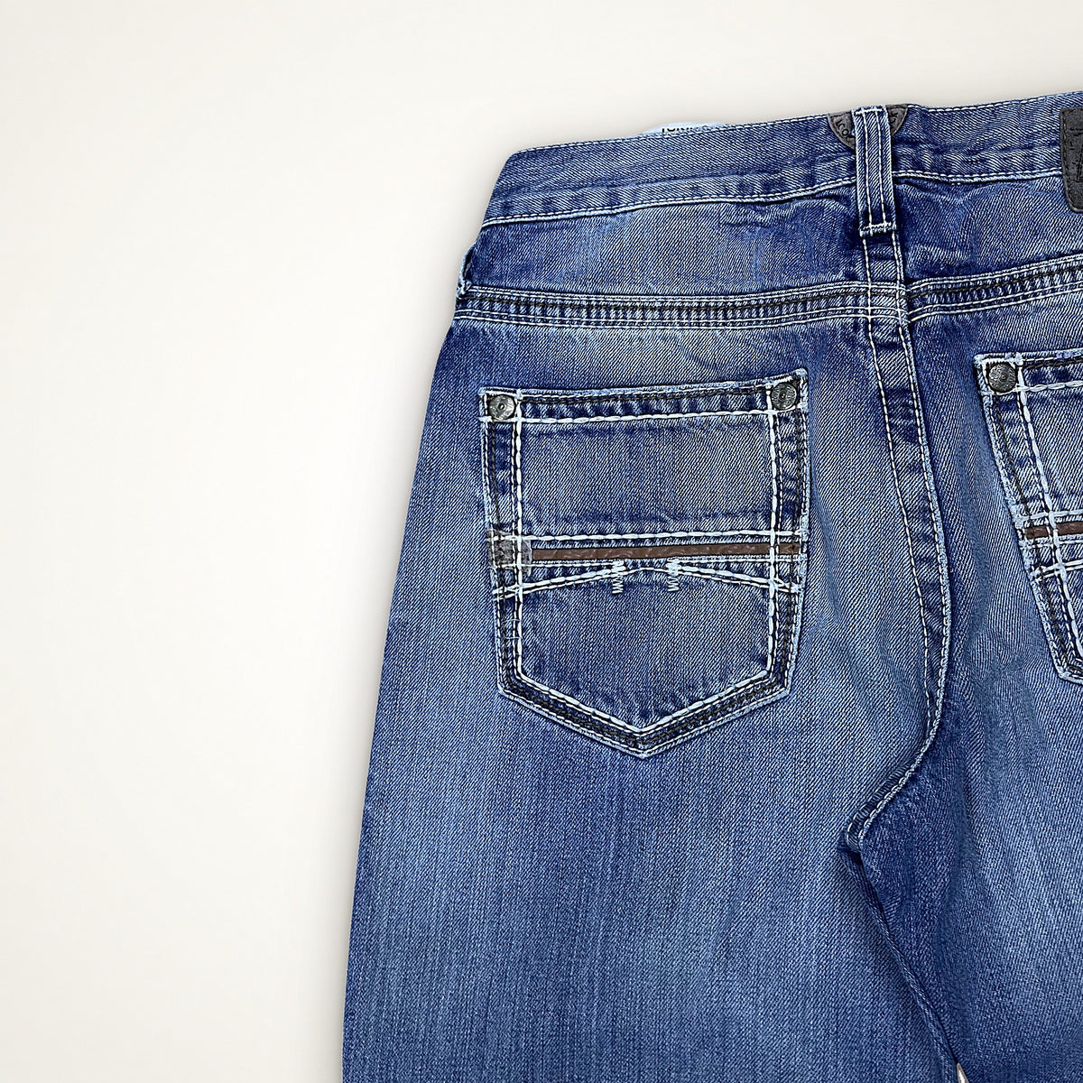 Y2K jeans- Washed straight fit